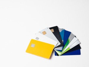 並べられた複数のカード